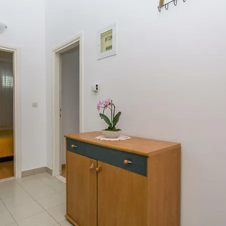 Apartments Snjezana Makarska Room photo