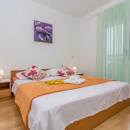 Apartments Snjezana Makarska Exterior photo