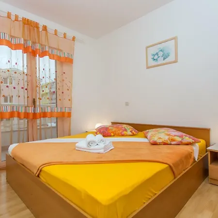Apartments Snjezana Makarska Exterior photo